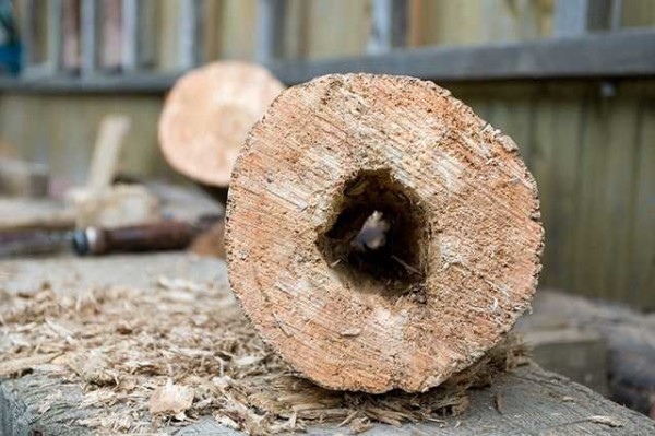 The task is to dig a through hole