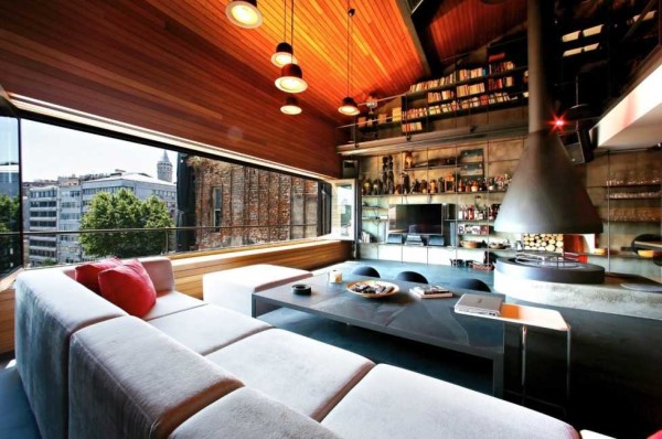 Large window, preferably from ceiling to floor
