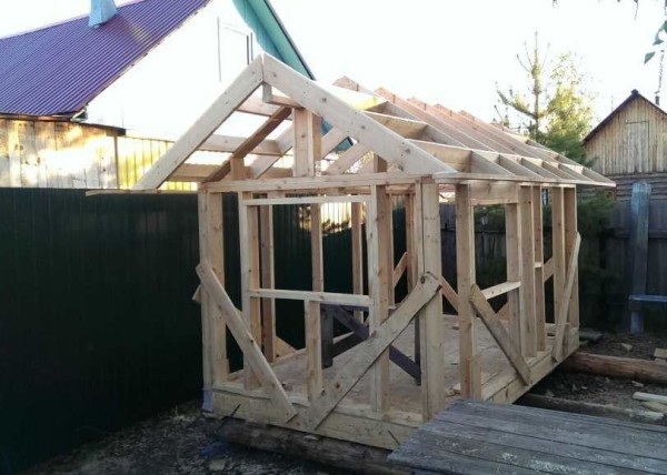 The roof is almost complete