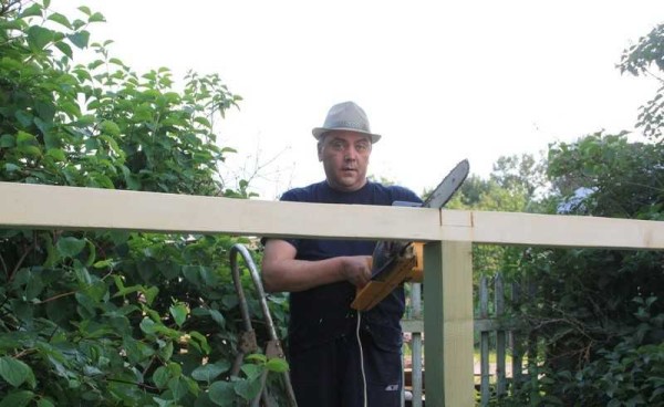 Cut out the seat for the cross bar