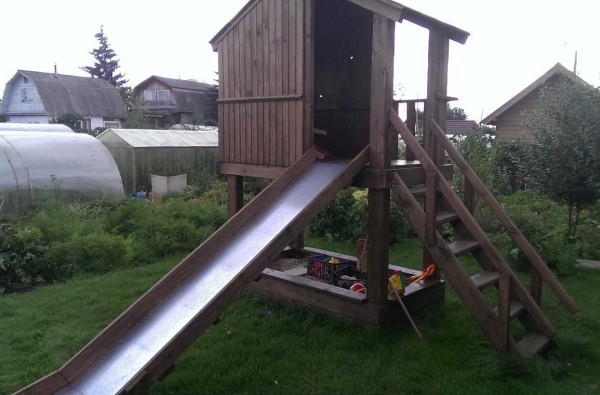Children's house with a slide