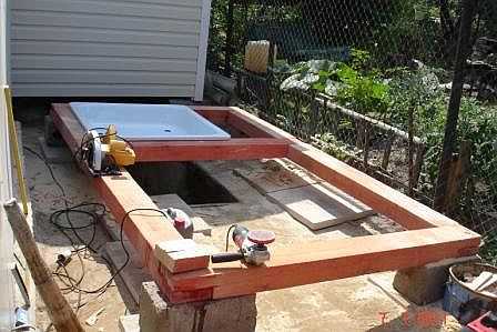 When installing the pallet, when installing the bottom strapping, the bars are placed so that it holds well