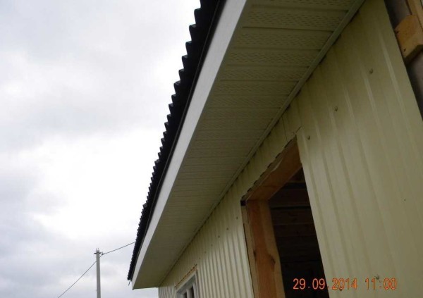 It took a lot of time to hem the overhangs