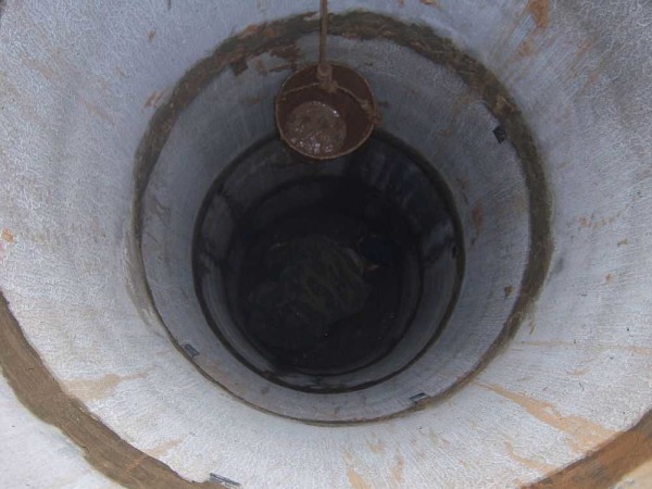 Connecting rings with metal (preferably stainless steel) plates