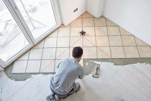 How to use a laser level to install floor tiles