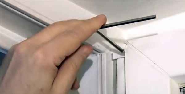Upper Buttonhole Adjustment - Upper Left Corner Presser