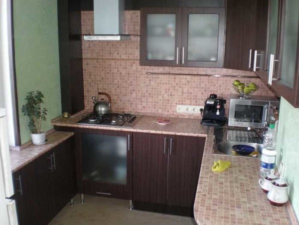 U-shaped kitchen at 9 meters