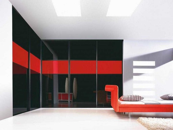 Bright colors - like accents and unusual shapes of furniture - are characteristic features of high-tech interior