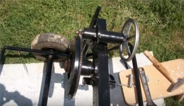 Large gear transmission