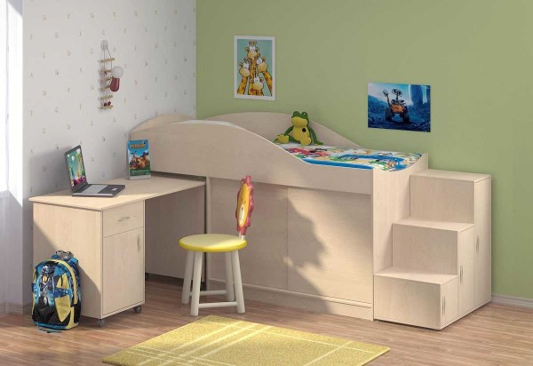 Pay attention to the ladder: drawers are unusually made - not in the plane of the steps, but in their lateral part