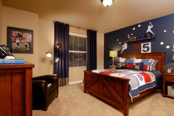 One bright wall with the rest of the solid color - the latest trend in interior design