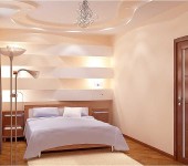 The ceiling is one tone lighter than the walls, due to which it seems higher