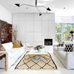An interesting design of one of the walls, an unusual carpet on the floor and the interior began to play