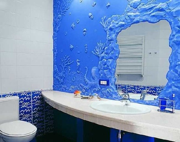 Toilet design in nautical style