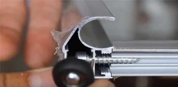 Insert the upper rollers