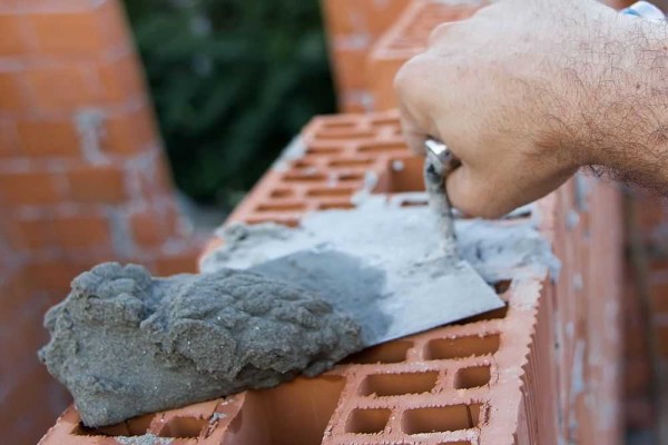 Optimal consistency of mortar for laying brick pillars