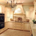 Creamy kitchen color with gilding