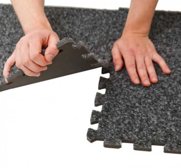 The modules are connected simply by inserting the protrusion into the groove