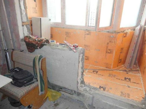 Dismantling the window block