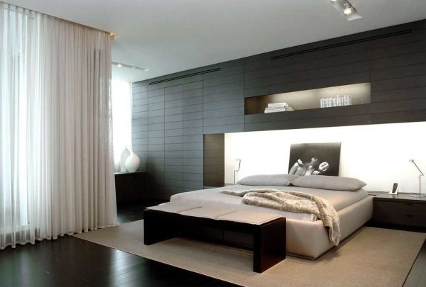 For a high-tech bedroom, a solid-colored tulle is definitely needed