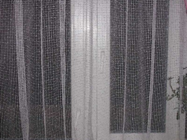 This is a large mesh, It can be dense and fine, as well as with embroidery