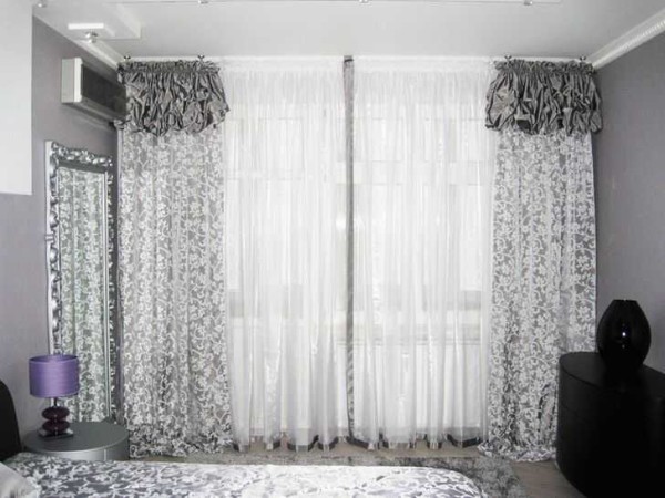 How dense tulle for the bedroom you need depends on many factors.
