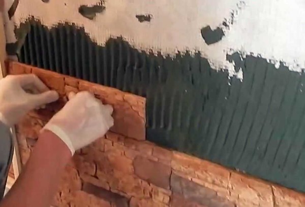 The second technology for laying decorative stone on the wall
