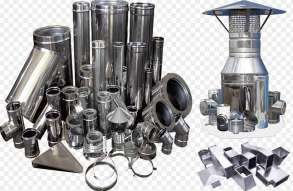 A set of elements from which to assemble a sandwich-chimney of any configuration