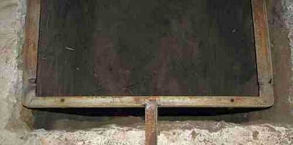 Metal box
