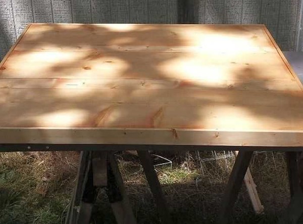 This is the finished tabletop.