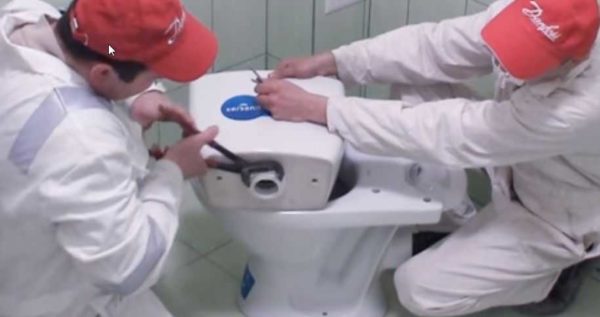 Gently tighten the nut