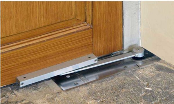 Floor spring for glass doors