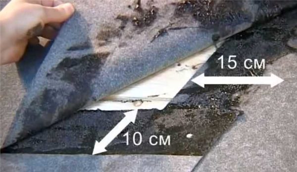 The joints are coated with mastic and should not be less than 10-15 cm