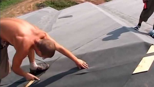 How to trim roof carpet