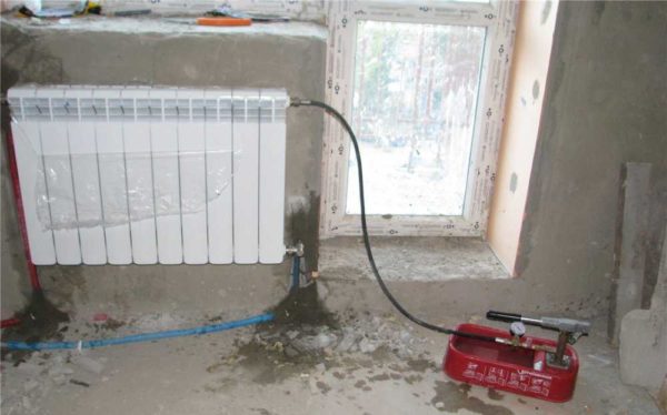 The device is connected to any available input - on the flow or return pipe - it does not matter