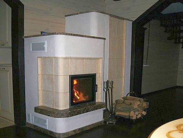 Plastering of a fireplace can be fragmentary
