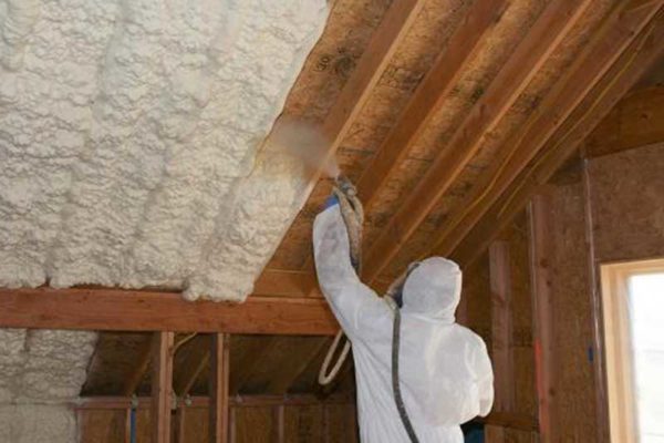 Applied with polyurethane foam on dry, grease-free surfaces
