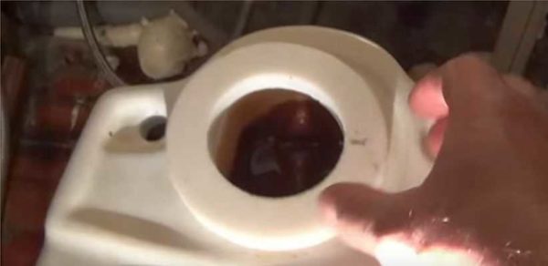 We put the O-ring
