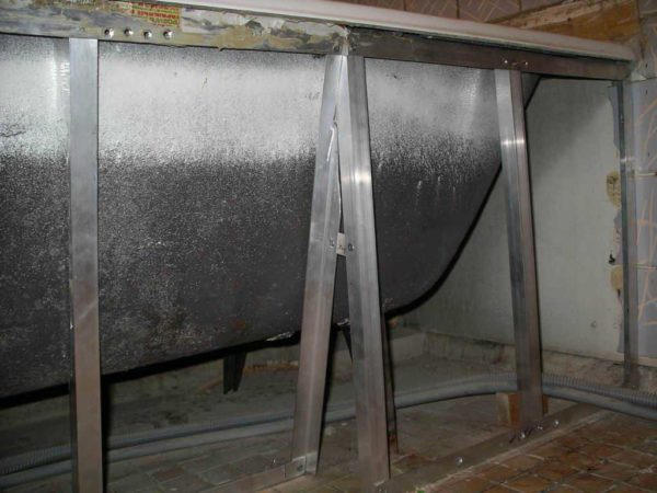 Inclined plane frame