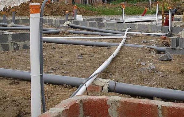 Simultaneous laying of all systems on the site - the main thing is not to get confused