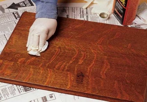 Can only be varnished on a horizontal surface