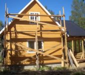 Do-it-yourself wooden scaffolding can be made in a couple of days