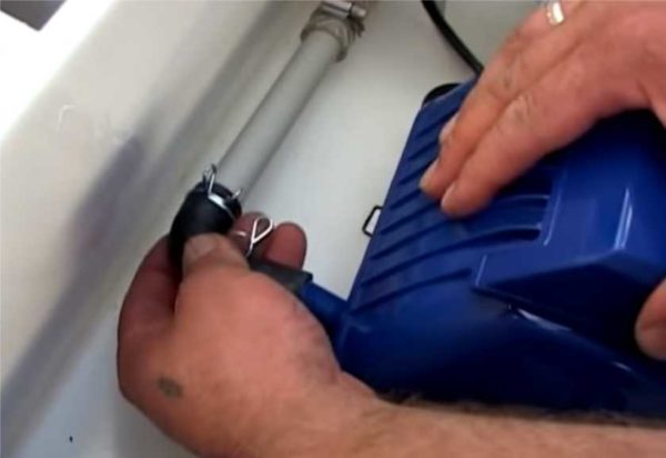 Connect the pipes to the pumps