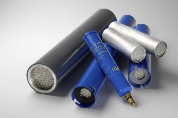 Cartridges differ not only in properties, not yet in diameter and length