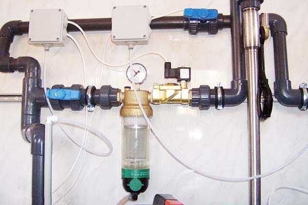 Installation example of a mechanical filter with auto-cleaning