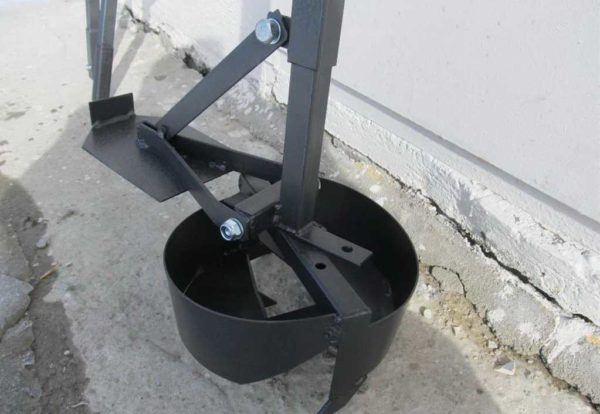 Retractable blade - features of the TISE pile drill