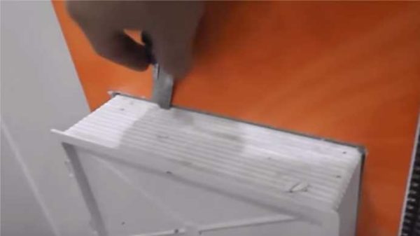 Cutting off the extra walls of the box