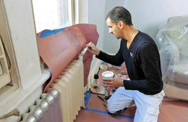 Do not forget to cover everything around with newspapers or paper (and on the floor too)