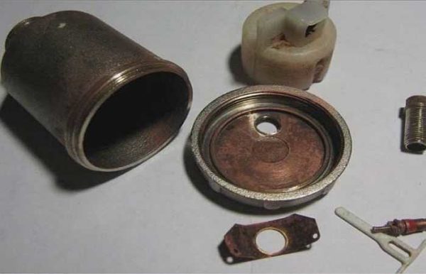 Disassembled automatic air vent