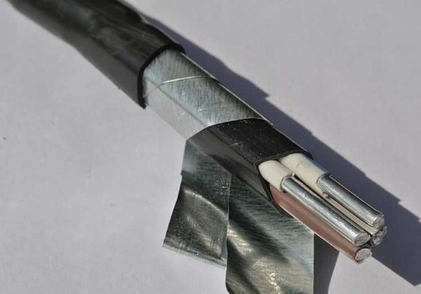 The armored cable has three sheaths, the regular one has one